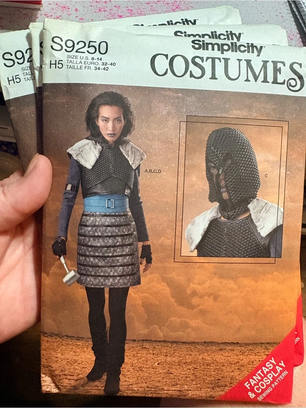 BN UNCUT SIMPLICITY 9250 H5 SEWING PATTERNS HALLOWEEN COSTUMES